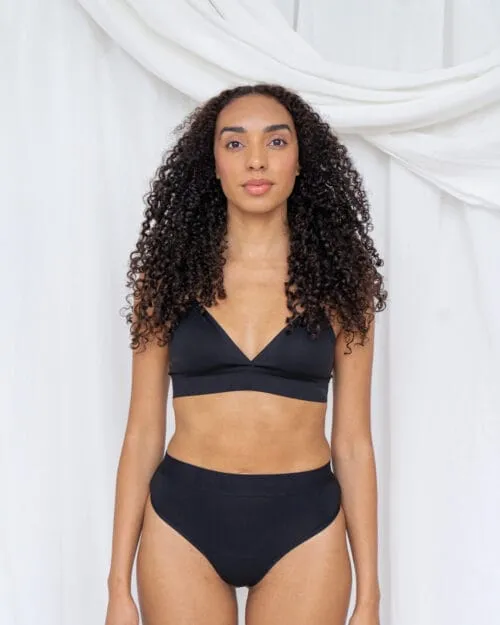 Voorkant van Comfy  High-waist String - Menstruatie Ondergoed